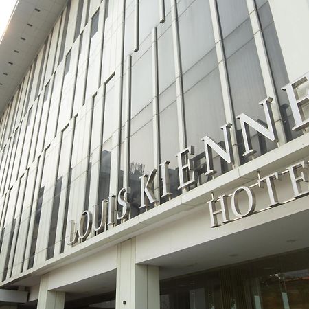 Louis Kienne Cikarang Hotel & Service Apartment เบกาซิ ภายนอก รูปภาพ