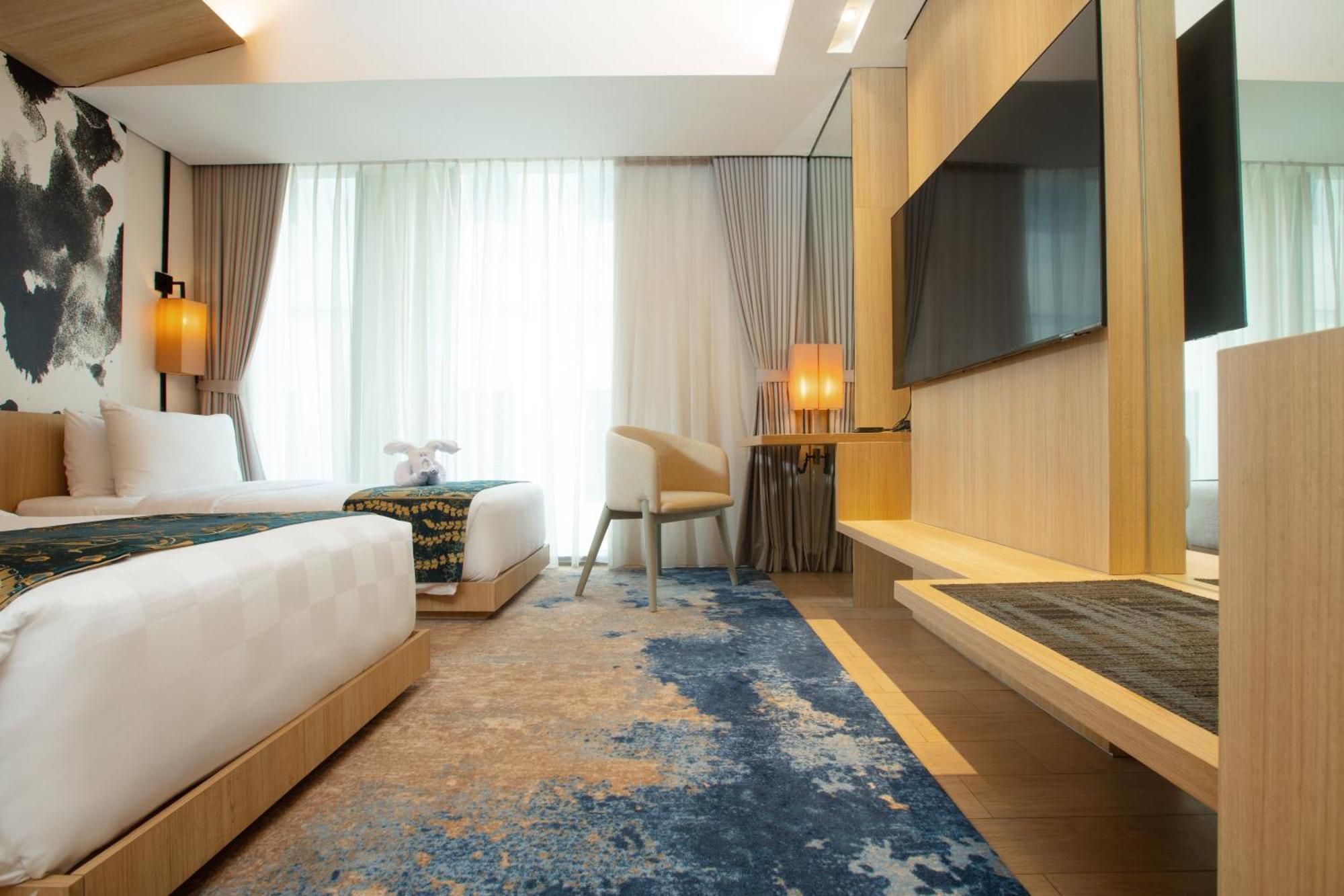 Louis Kienne Cikarang Hotel & Service Apartment เบกาซิ ภายนอก รูปภาพ